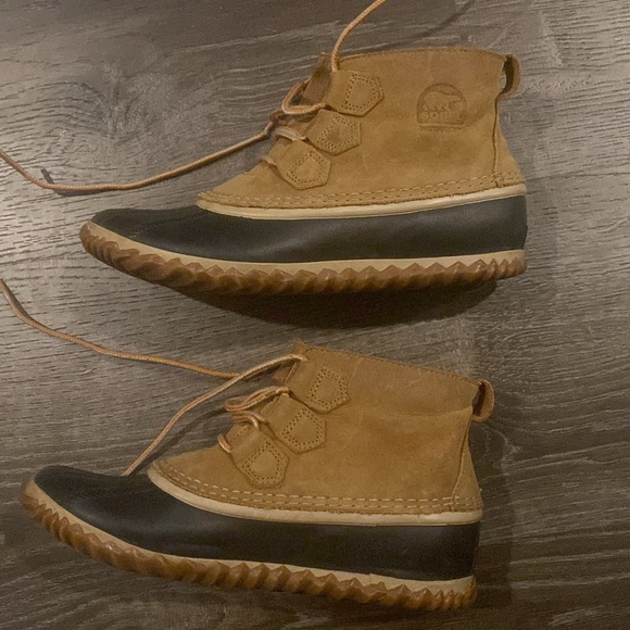 GUC Sorel Boots - Picture 3 of 8